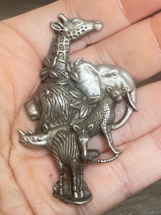 Fable Jewelry - Safari Animals Brooch Giraffe Elephant Zebra Lion FABLE Vintage Pin 2.5"